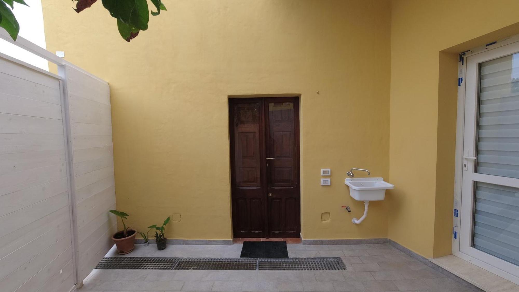 Lodgings In Sardinia Decimomannu Exterior photo